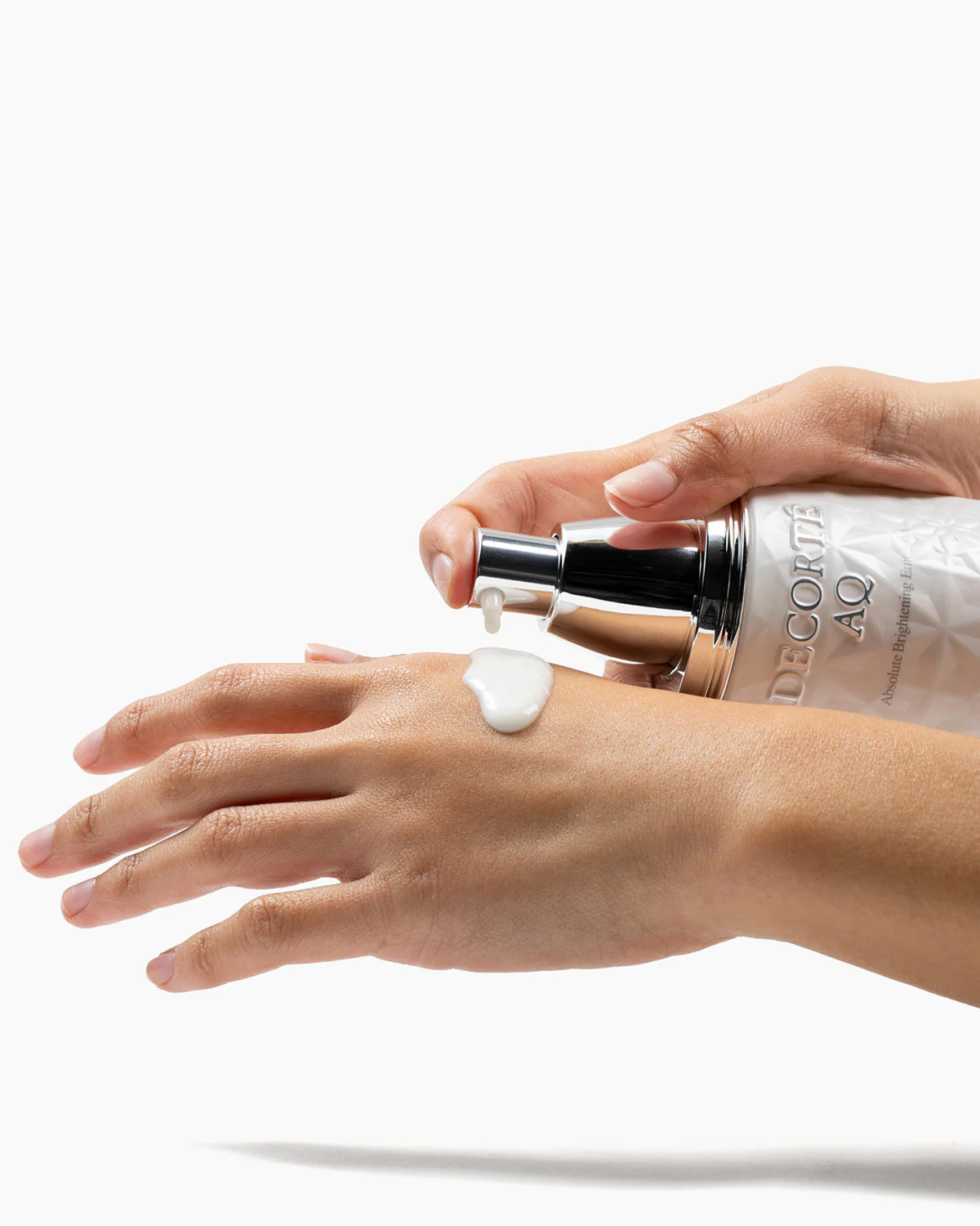 AQ Absolute Glow-Radiant Brightening Emulsion - Image 5