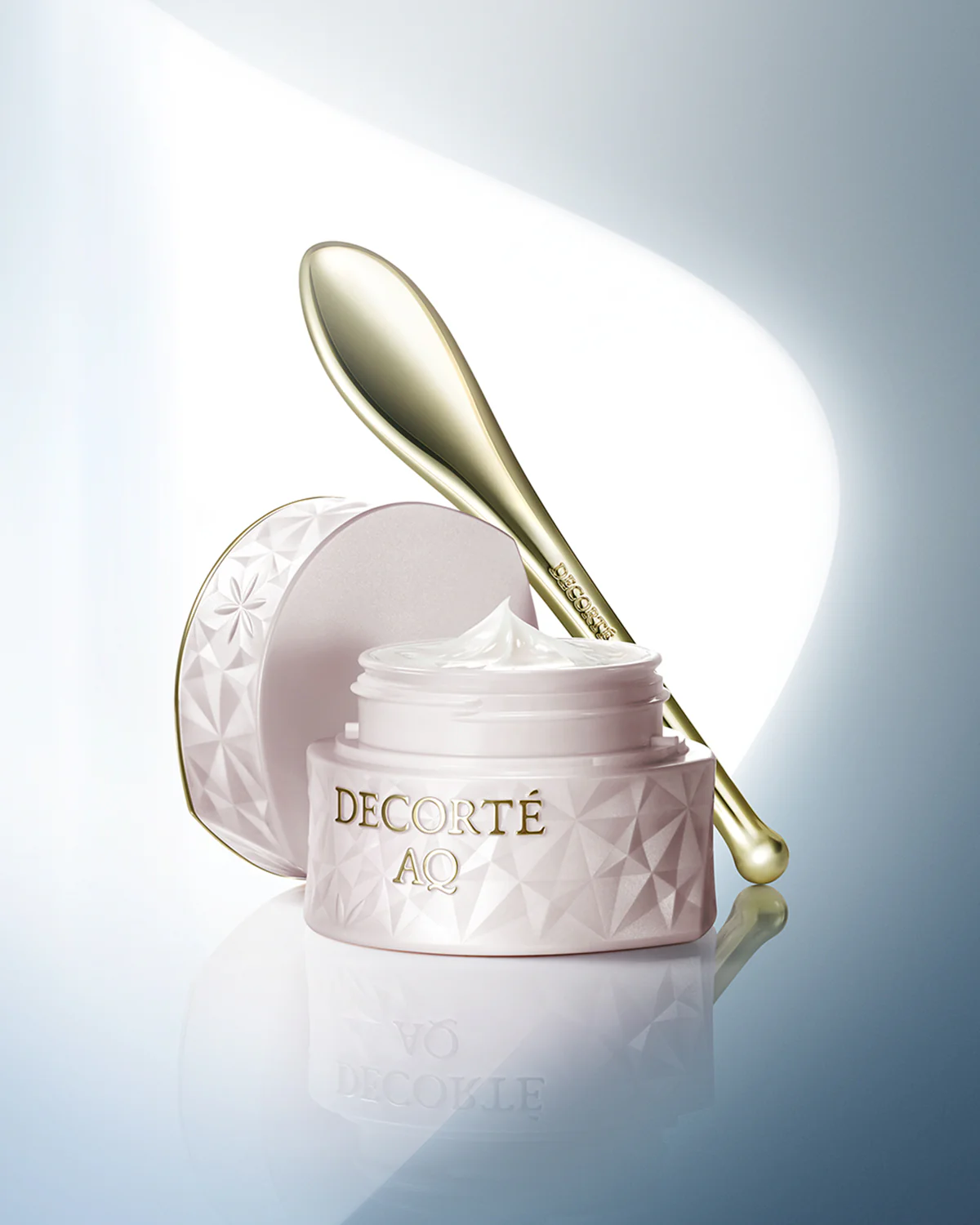 AQ Concentrate Neck Cream - Image 5